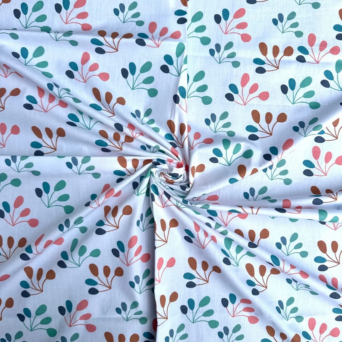 Çiçek Desenli Pamuk Poplin Kumaş / DRY - 56 · Toptan (min. 50 metre)