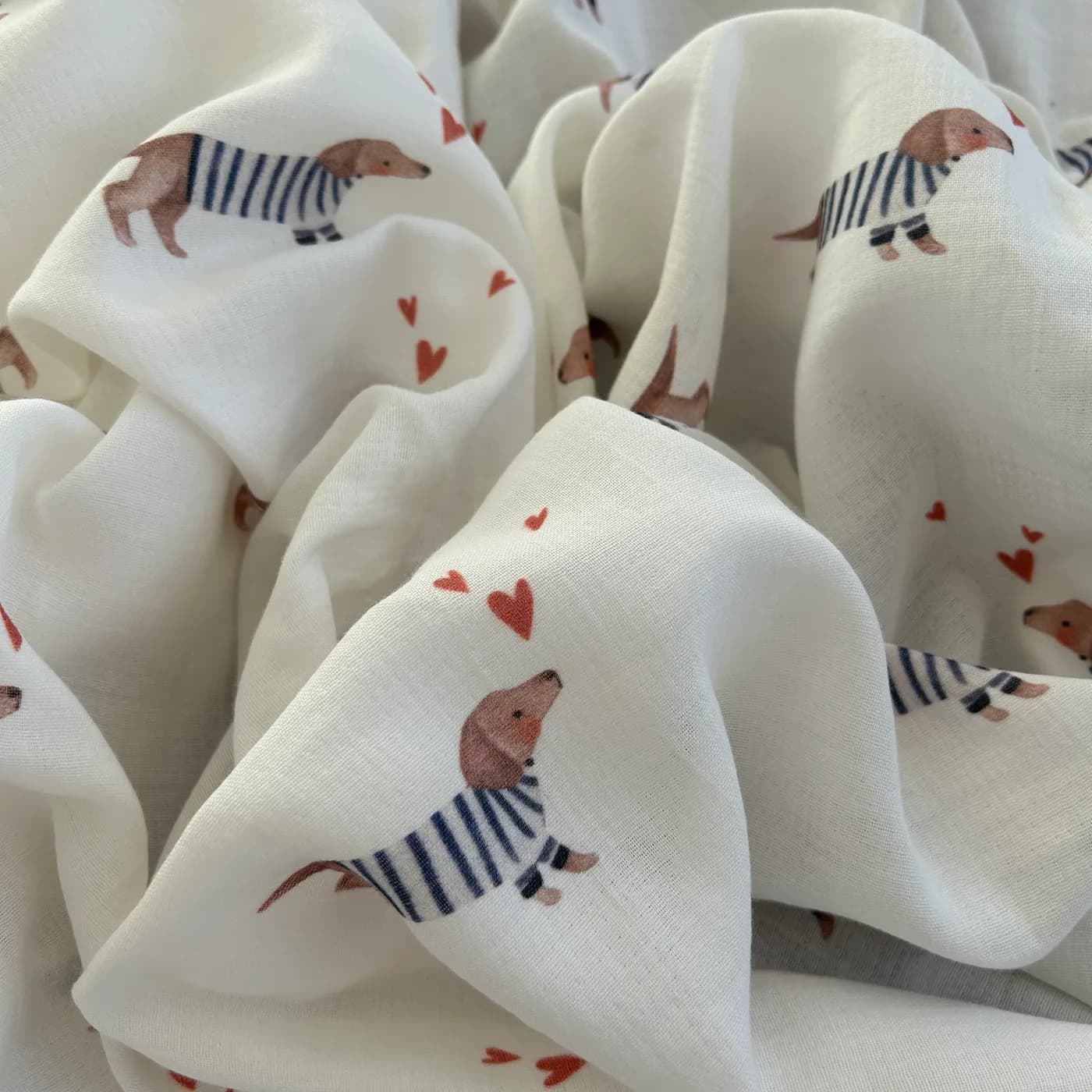 bebek-hayvan-desenli-cift-kat-pamuk-muslin-kumas-dry193