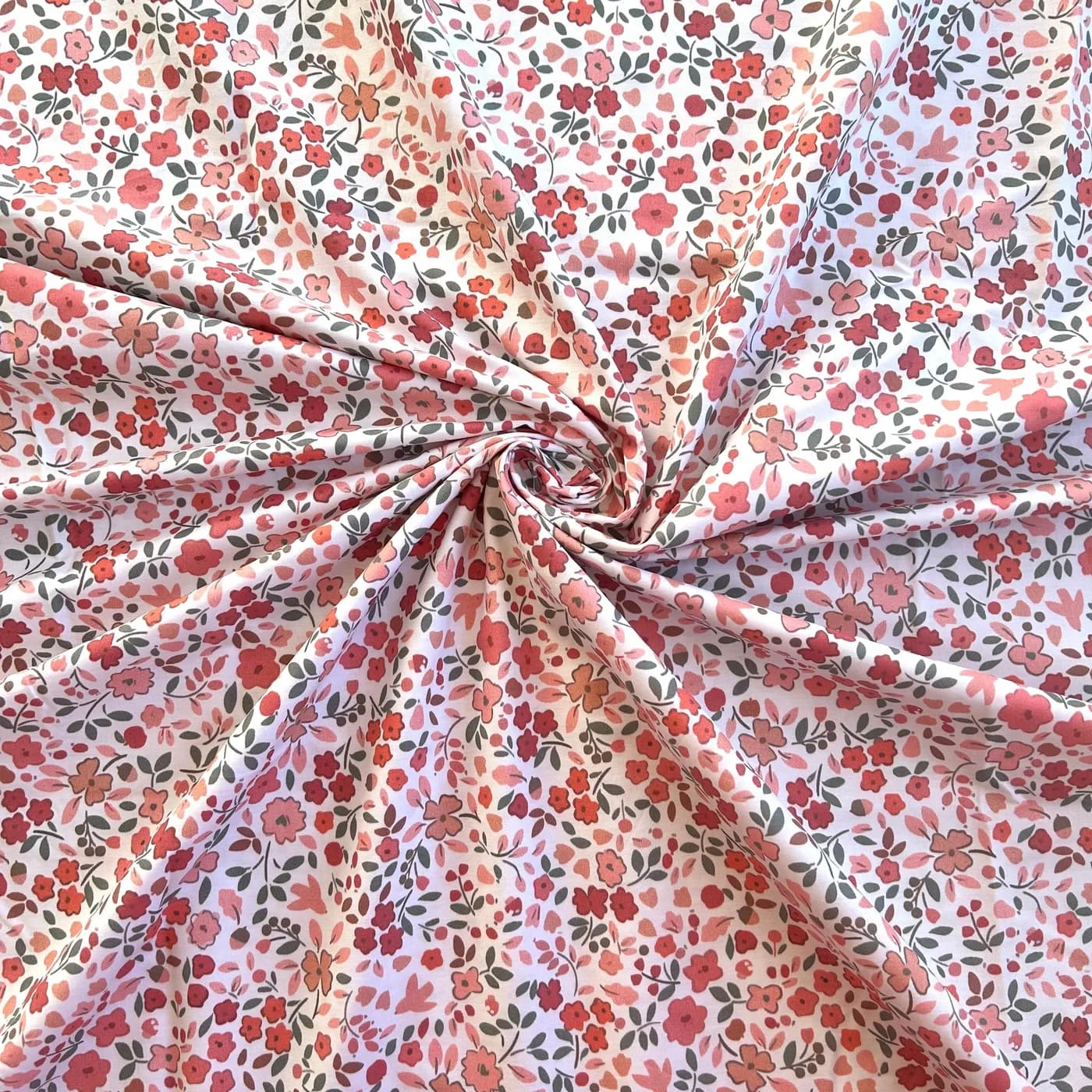 Çıtır Çiçek Desenli Pamuk Poplin Kumaş / DRY - 98 · Toptan (min. 50 metre)
