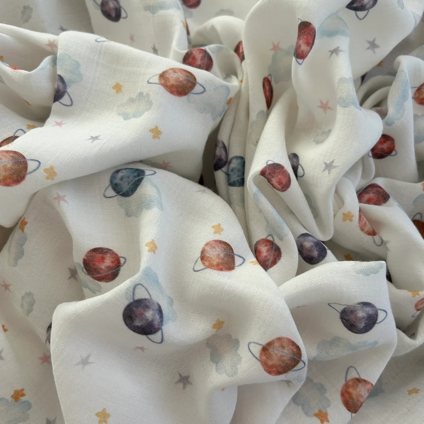 bebek-uzay-desenli-cift-kat-pamuk-muslin-kumas-dry182-1