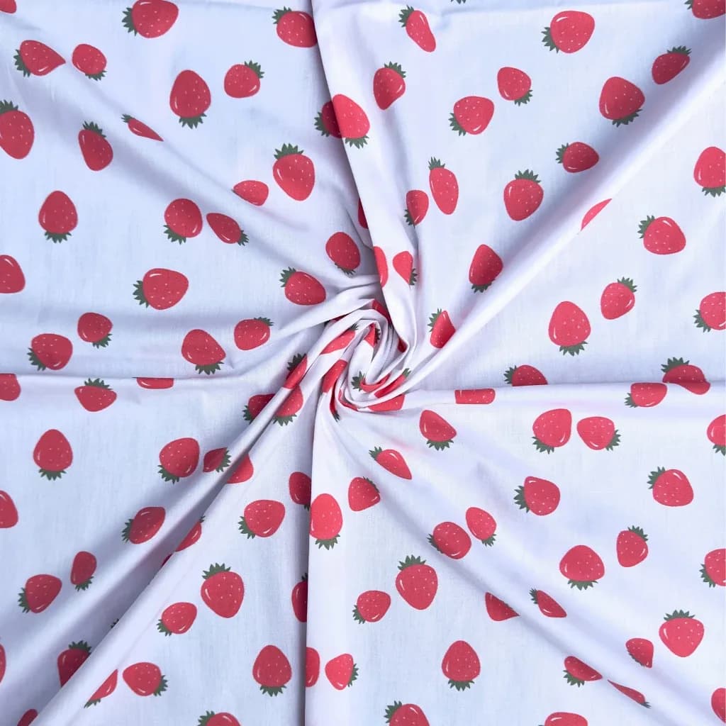 Çilek Desenli Pamuk Poplin Kumaş / DRY - 80 · Toptan (min. 50 metre)