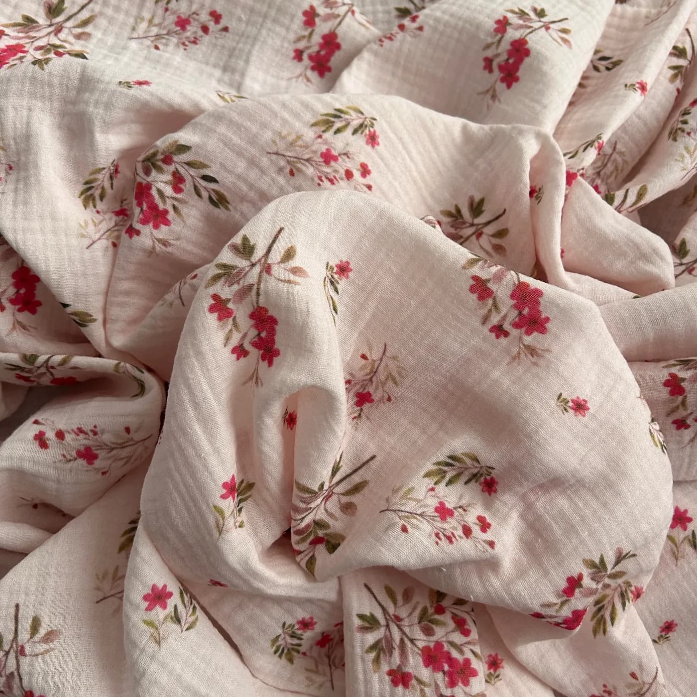 cicek-desenli-cift-kat-pamuk-muslin-kumas-dry211-1